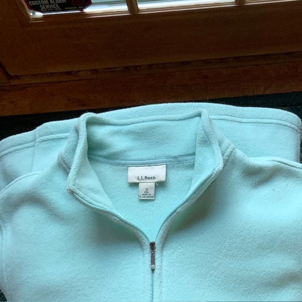 LLBean Women’s Fleece Jacket - Small. EUC